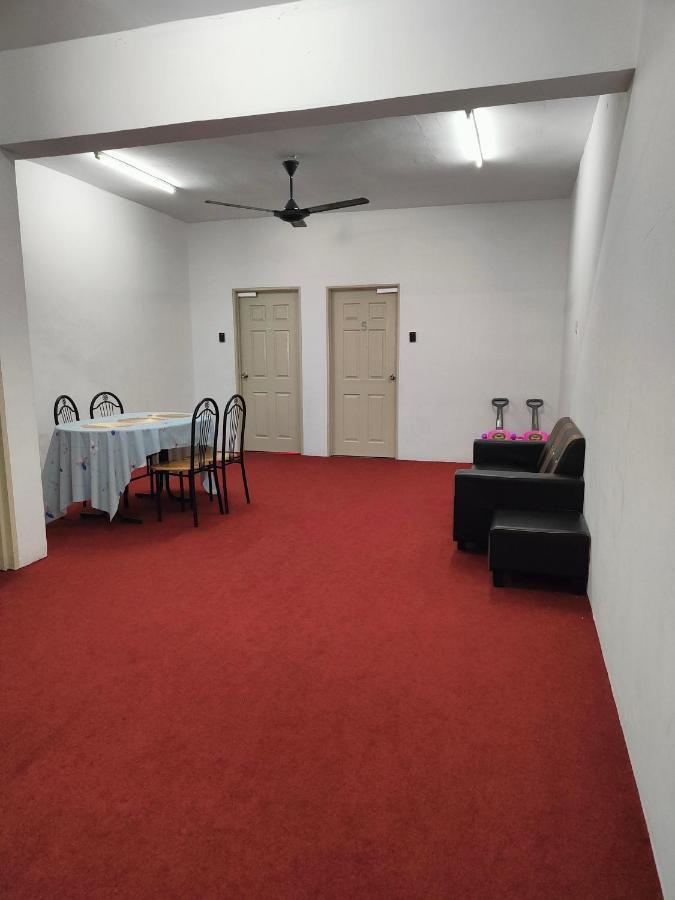 Hotel World Kids Fantasy Lumut Esterno foto