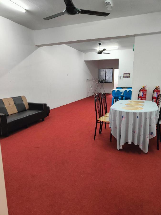 Hotel World Kids Fantasy Lumut Esterno foto